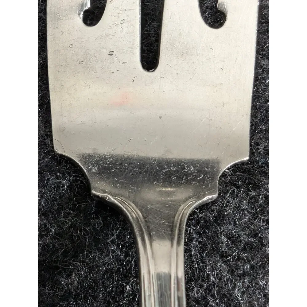 Durgin Gorham Fairfax Sterling Silver Serving Fork 6 Inch 30g Monogram HML 1910